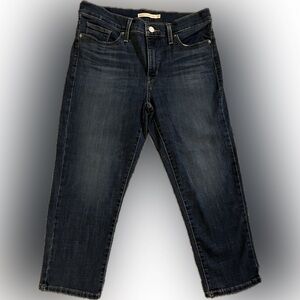 Levi's Women's Shaping Skinny Capri in Dark Blue